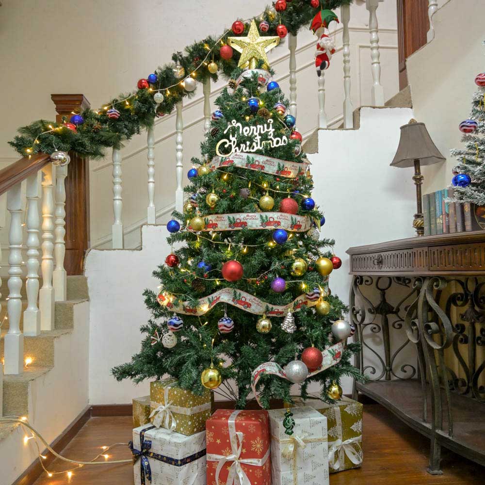 TheLAShop 7.5 ft Realistic Christmas Tree Home Decoration