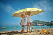 TheLAShop: Should I Buy a Sunshade or Patio Umbrella?